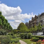 ¡Las paredes del escándalo! El lujoso museo de Epstein en París