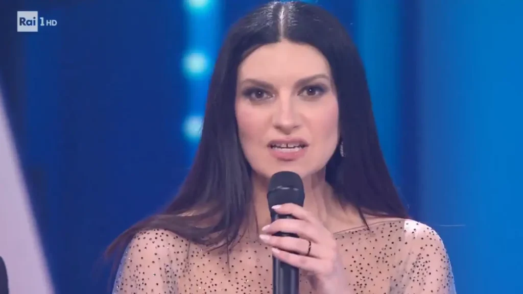 Laura Pausini conquista Sanremo con su español encantador