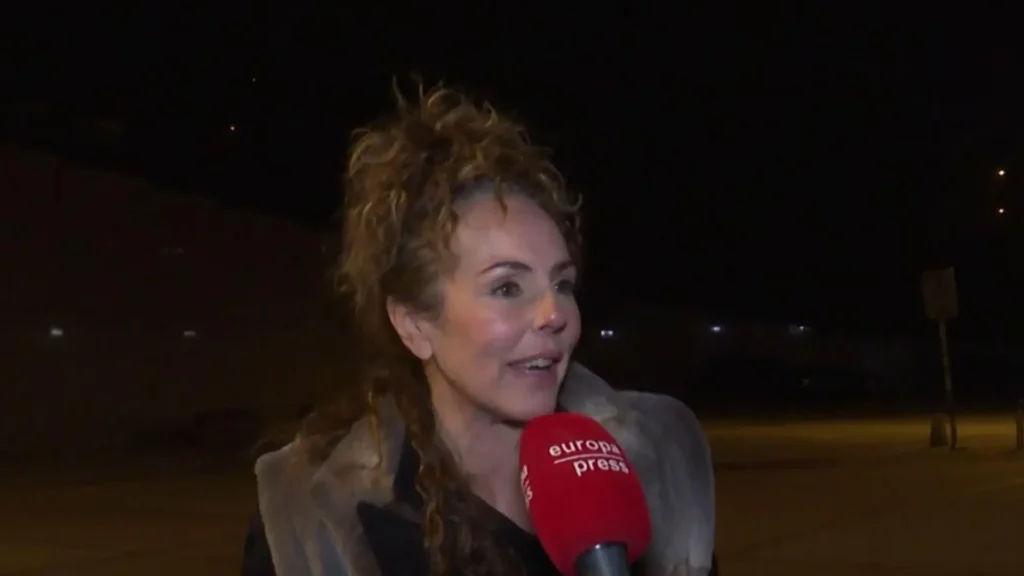 ¡Rocío Carrasco se reinventa y lanza un dardo a su hija!