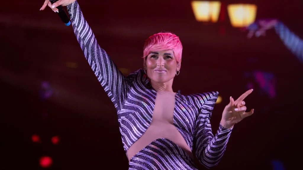 ¡Rosa López se planta y desafía a los críticos de su voz!