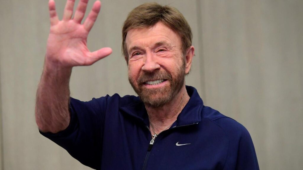 ¡Adiós a la leyenda! Chuck Norris nos deja boquiabiertos