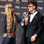 ¡Aldo Comas Revoluciona con su Salida Triunfal de los Goya!