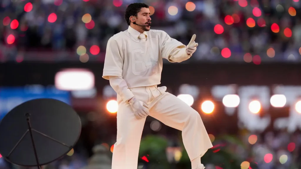 ¡Bad Bunny y su tarta de amor: el cumple más dulce en Instagram!