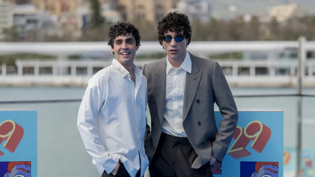 Bomba: Los Javis, unidos y sonrientes tras el adiós amoroso