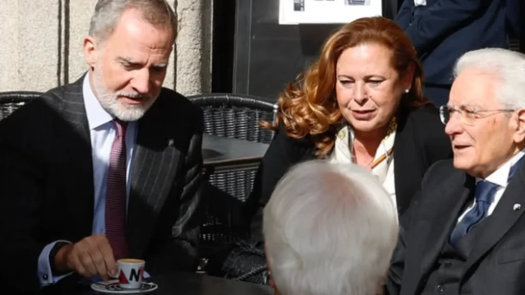 ¡Café Real en Salamanca! Felipe y Mattarella, charlas y secretos en la Plaza Mayor