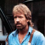 ¡Chuck Norris se enfrenta a su propio Guion de Acción en Hawái!