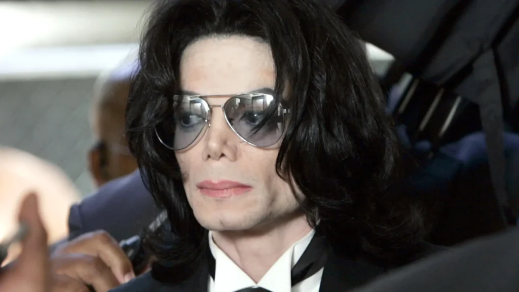 ¡Cuatro hermanos desatan tormenta legal contra Michael Jackson!