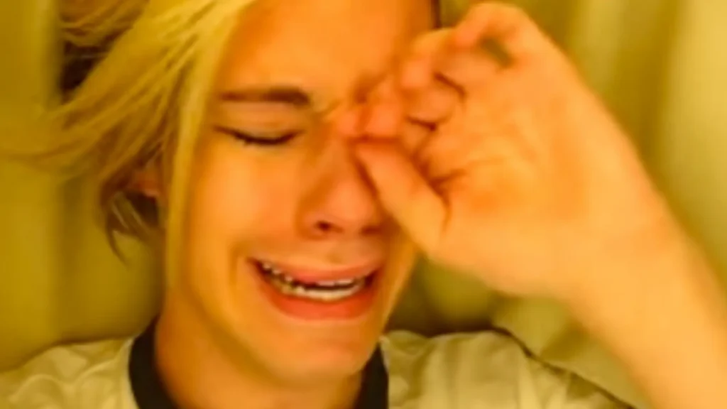 De viral a estrella pop: El nuevo hit de Cara Cunningham