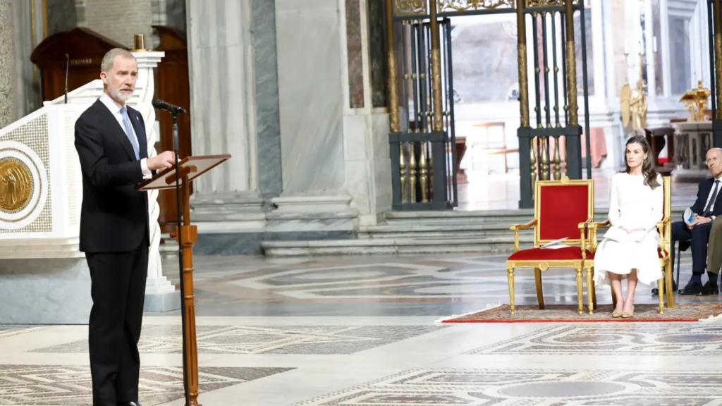 ¡Don Felipe se corona en Santa María la Mayor!