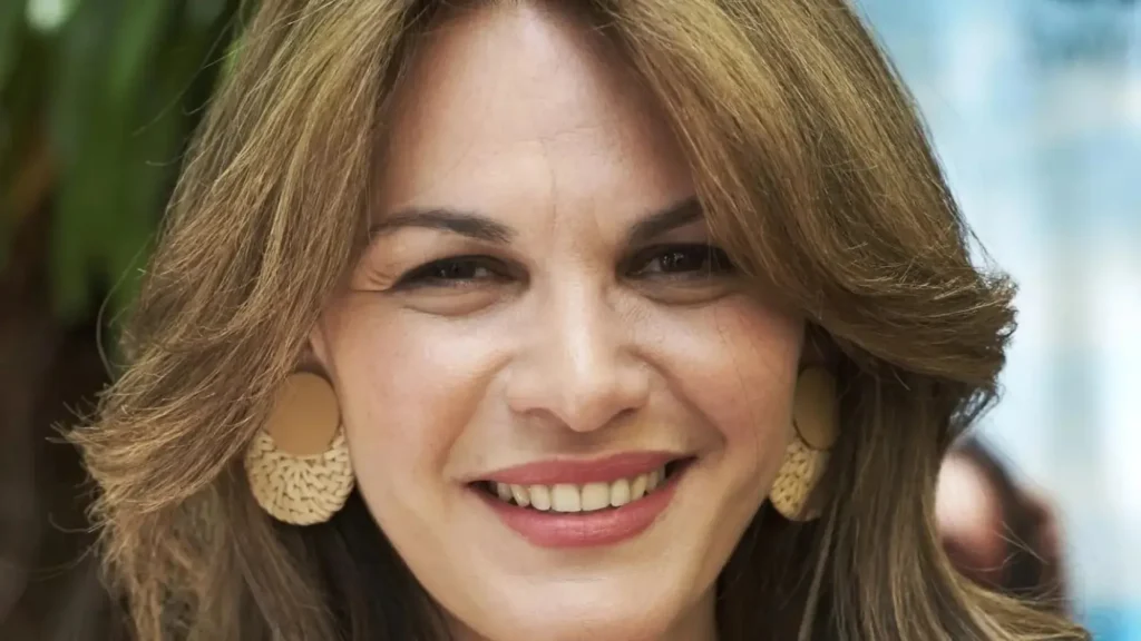 ¡Fabiola Martínez se atreve y brilla en blanco!