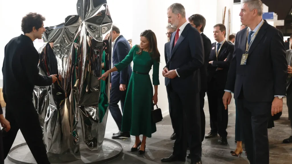 Felipe y Letizia sacuden ARCO con una sorprendente petición