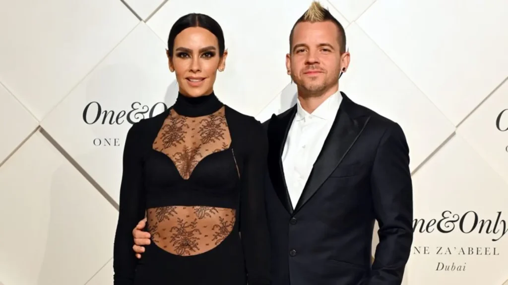 ¡Guerra en Casa! La Batalla Futbolística de Pedroche y Muñoz