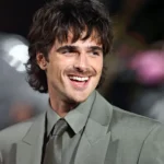 ¡Jacob Elordi derrite corazones en las alturas!