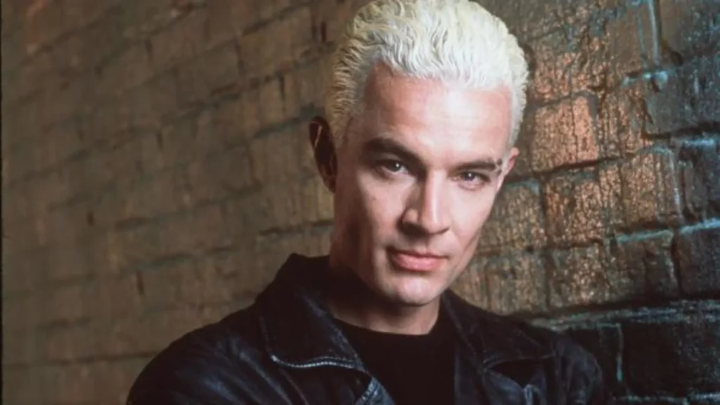 ¡James Marsters resucita como un vampiro rockero!