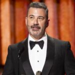 Jimmy Kimmel Bromea y Pone en el Punto de Mira a Trump