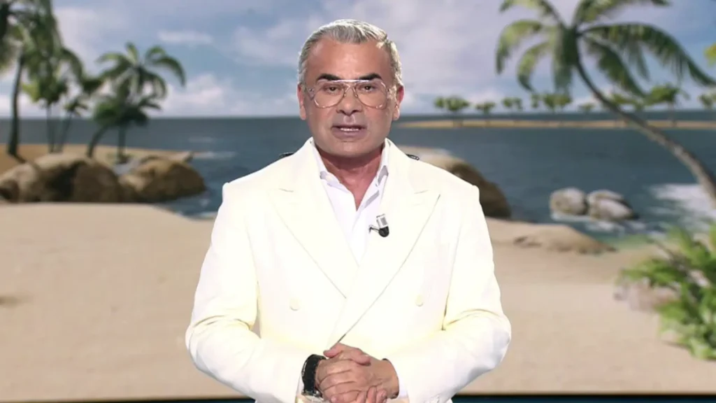 ¡Jorge Javier Vázquez y su nueva mirada intrigante!