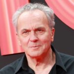 José Coronado conquista China: ¡tan icónico como Mario Casas!