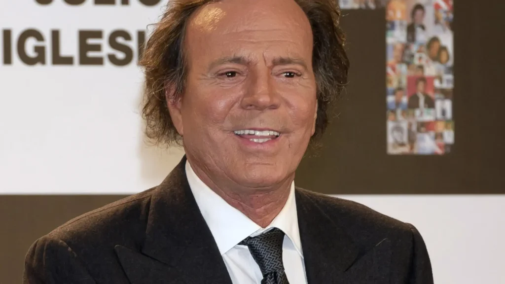 Julio Iglesias: Su Carta de Adiós a Ónega Derrite Corazones