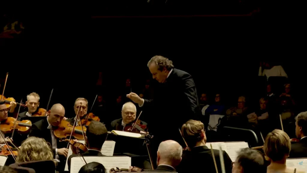 La Batuta Silenciada: Juanjo Mena se Despide