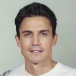 ¡Álex González Revoluciona con su Terapia de Luces Rojas!