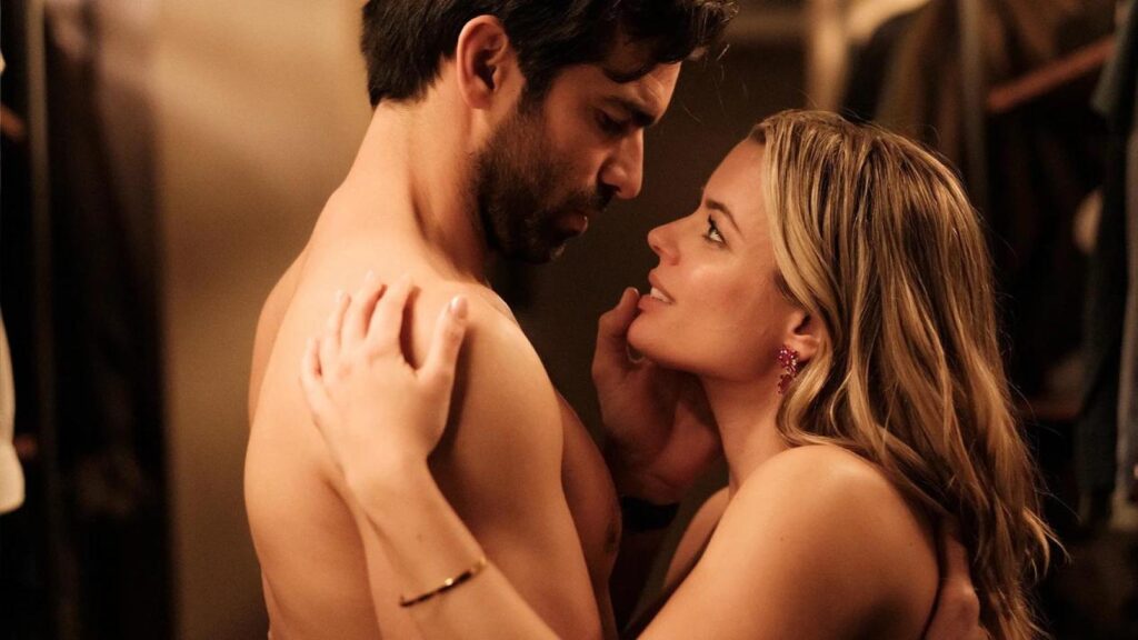 Megan Maxwell revoluciona Antena 3 con su nueva picante serie