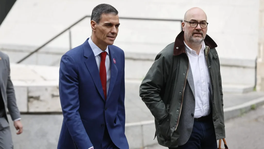 Pedro Sánchez despide a Fernando Ónega con emotivo homenaje