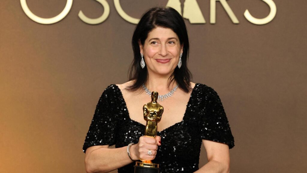 ¡Revolución en los Oscar! Cassandra ilumina la alfombra roja