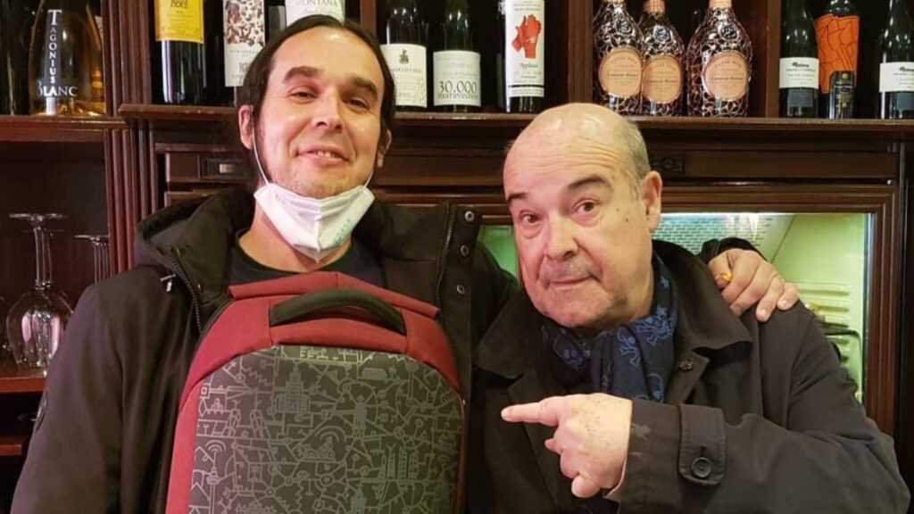 ¡Sorpresa! El misterioso hijo de Resines brilla detrás de las cámaras