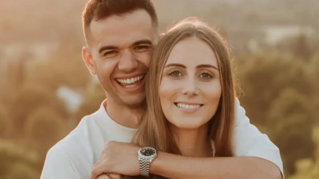 ¡Staxx se estrena como papá y su mundo se pone patas arriba!